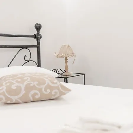 Il Vecchio Arco * Novoli