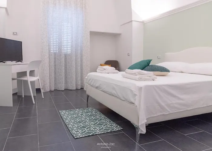 Il Vecchio Arco * Novoli